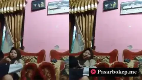 Bokep Indo ABG JAMAN SEKARANG BELUM JUGA GANTI BAJU SUDAH SANGEK MESUM