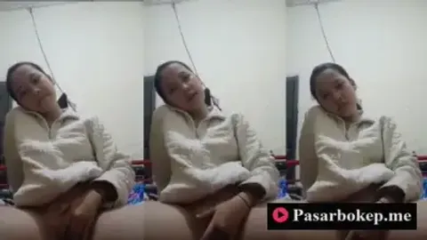 Bokep Indo ABG Viral Sange Colmek Di Saat Rumah Lagi Kosong