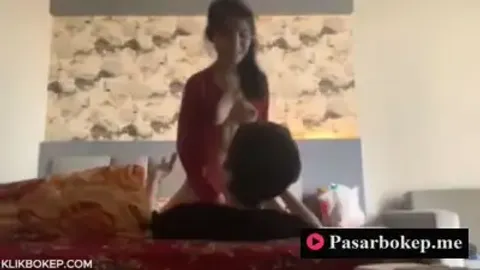 Bokep Indo Desahan Chella Dini WOT di Hotel