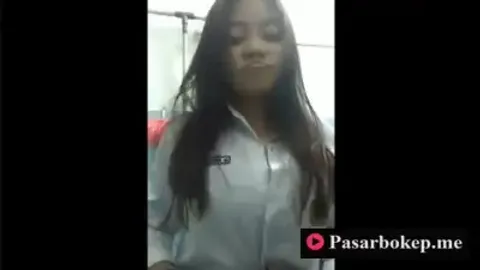BOKEP INDO GADIS SMA NEGERI 1 KARANGANYAR BUGIL DI DALAM KAMAR MANDI