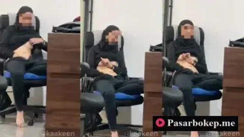 Bokep Indo Konten Kaakeen Hijab Binal Ekshib Dikantor