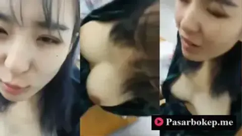 Bokep Indo Mahasiswi Tobrut Cantik di Ewe di Meja Kelas