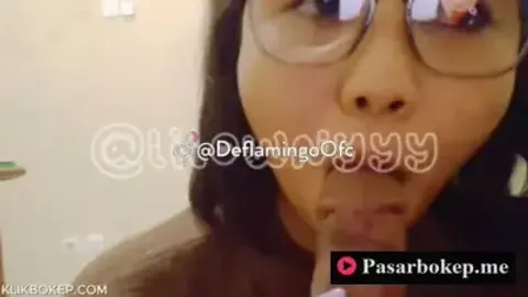Bokep Indo Miss Lilownyyy Menyati Nyepong Kontol Pacar