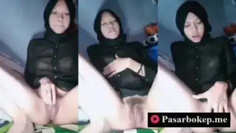 Bokep Indo Nina Ashanti Jilbab Hitam Colmek Basah sampe Kasur