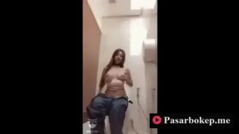 Bokep Indo Tiktokers Jolina Suarez Sange sampe Colmek di WC Hotel