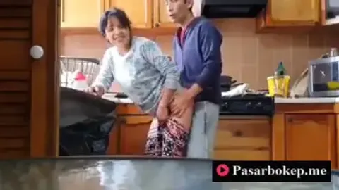 Bokep Indo Tukang Kebun Ngewe Sama Pembantu Di Dapur