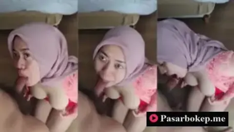 Bokep Indo Cewek Jilbab Cantik Viral Nyepong Lahap Banget