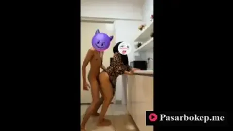 Bokep Indo Dapur Jadi Saksi Gairah Liar Dahlia