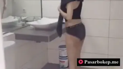 Bokep Indo Fotografer Mesum Entot Model Cantik Pas Ganti Baju