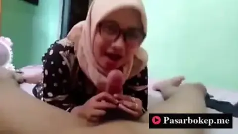 Bokep Indo Nikmatnya Sepongan Ibu Guru Les