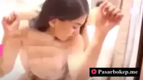 Nonton Video Bokep Mojang Karawang