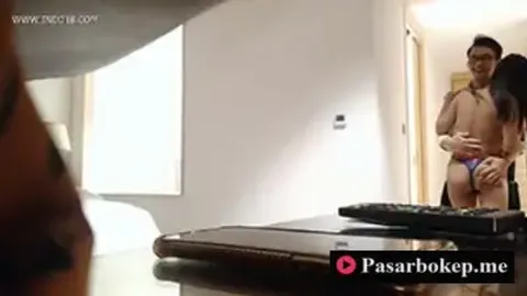 Bokep Indo Tatapan Nakal Siskaeee Saat Ekshib Prank Room Boy